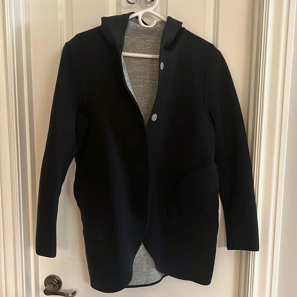 Lululemon reversible hooded jacket button up black and gray medium City